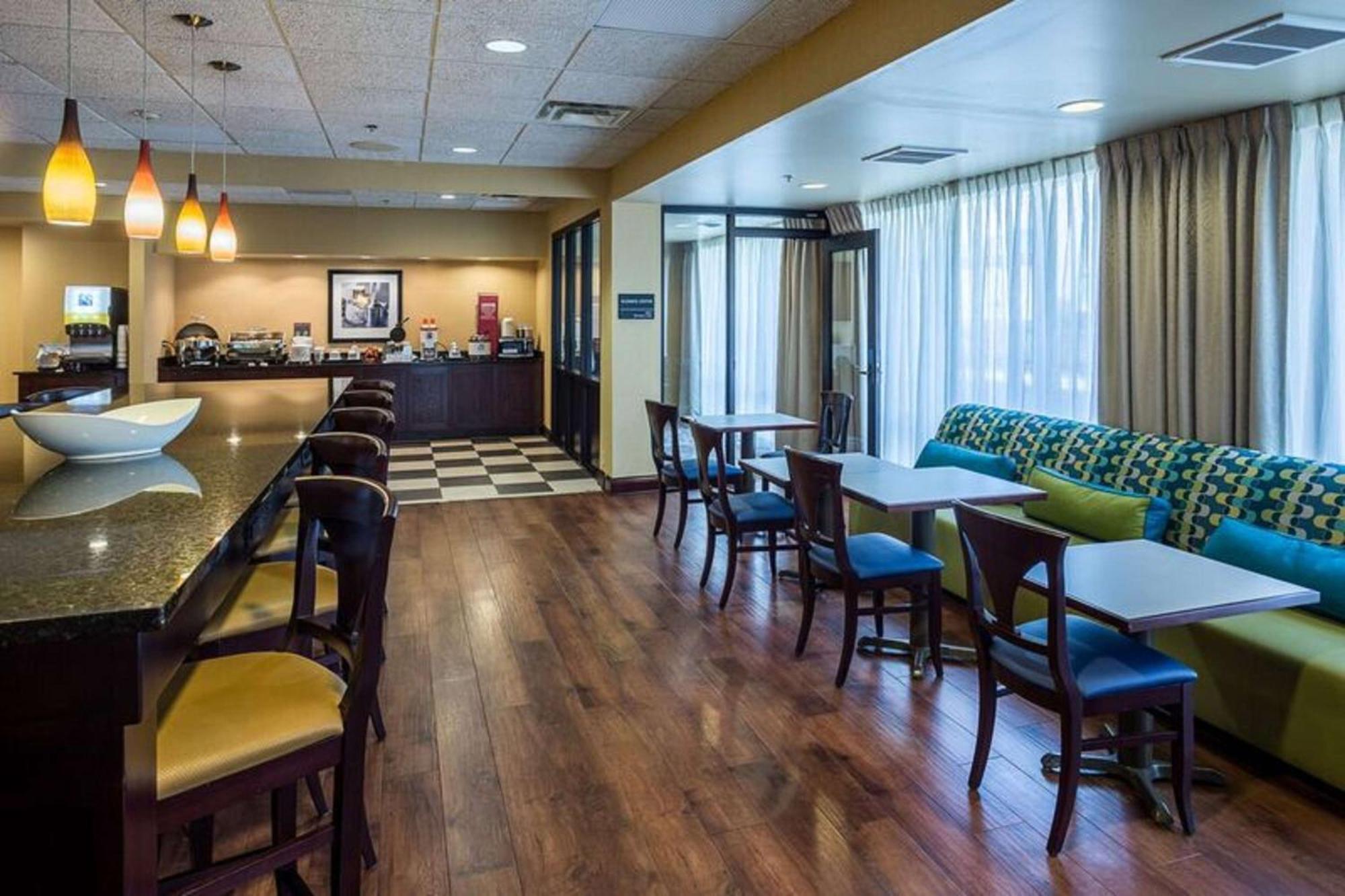 Hampton Inn Somerset Exterior foto